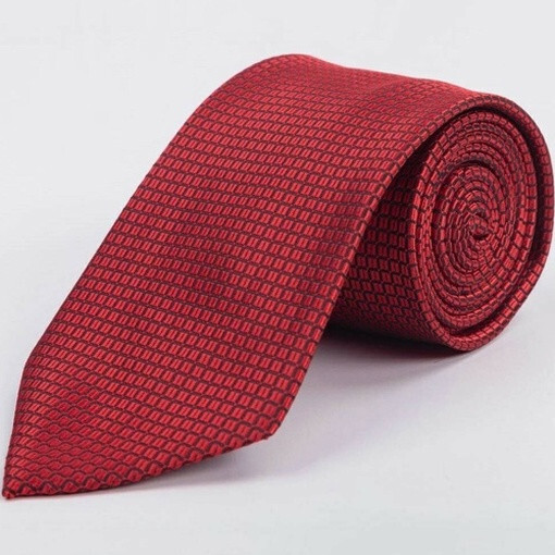 Кликните для увеличения изображения Аренда красного галстука с узором для мужского костюма