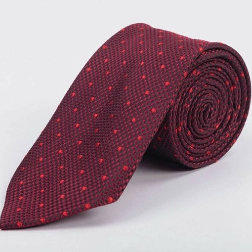 Кликните для увеличения изображения Аренда бордового галстука с узором для мужского костюма