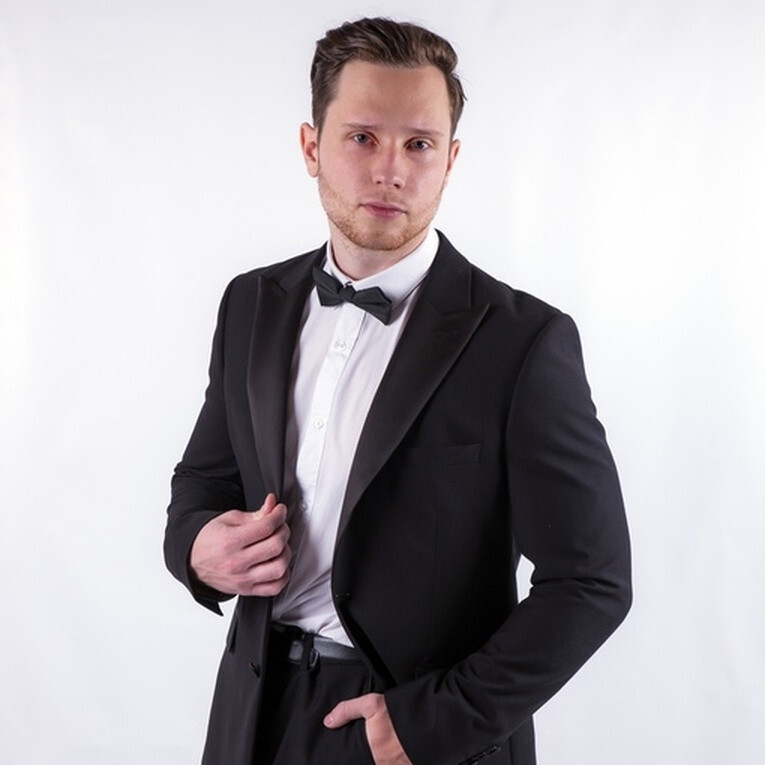 Кликните для увеличения изображения Прокат смокинга черного цвета