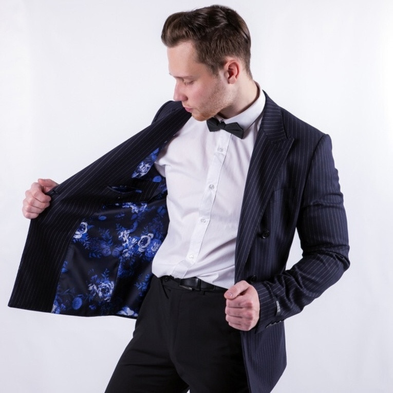 Кликните для увеличения изображения Прокат двубортного блейзера в полоску