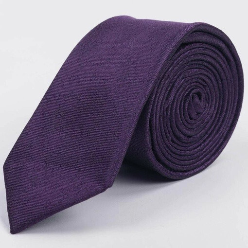 Кликните для увеличения изображения Аренда фиолетового галстука для мужского костюма