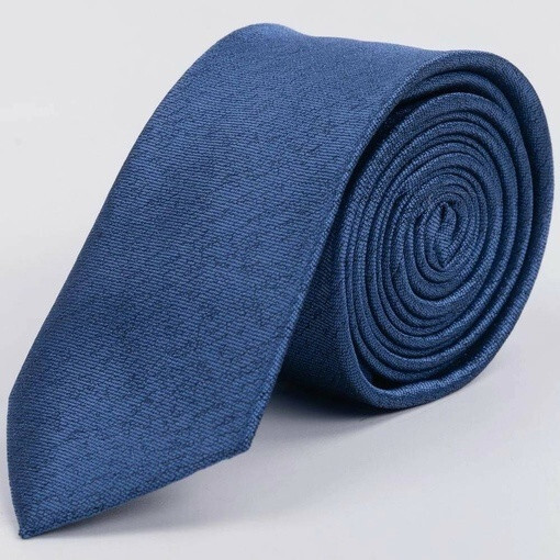 Кликните для увеличения изображения Аренда голубого галстука с текстурой для мужского костюма