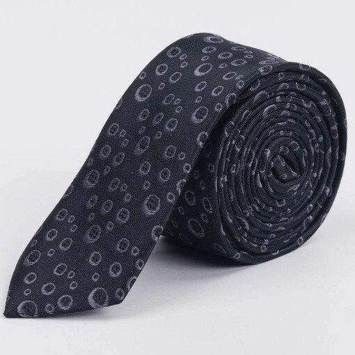 Кликните для увеличения изображения Аренда узкого галстука черного цвета с кольцевым узором мульти для мужского костюма