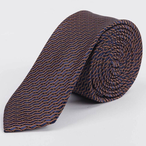 Кликните для увеличения изображения Аренда узкого галстука оранжевого цвета с черно-синим узором для мужского костюма