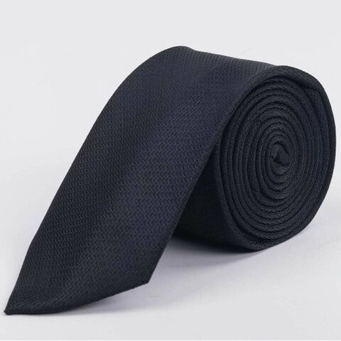 Арендовать черный текстурированный галстук для мужских костюмов