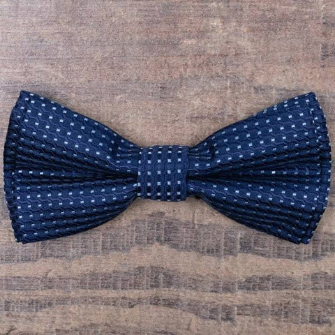 Арендовать бабочку синего цвета с голубы узором для мужского костюма