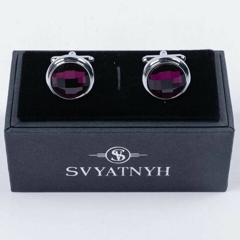 Аренда запонок круглой формы и вставкой пурпурно-розового цвета для мужского костюма