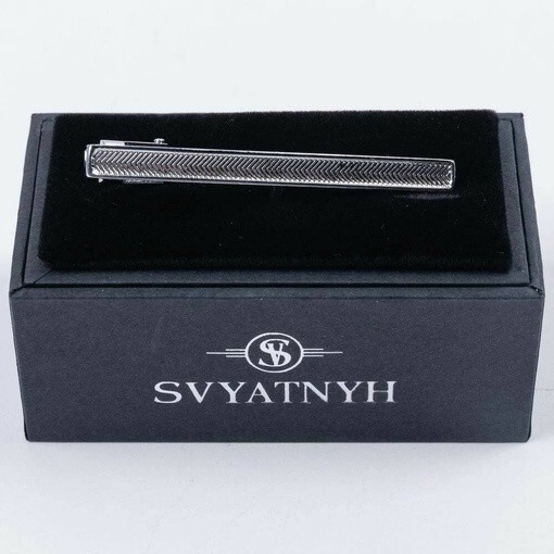 Кликните для увеличения изображения Аренда зажима с гравировкой для мужского костюма