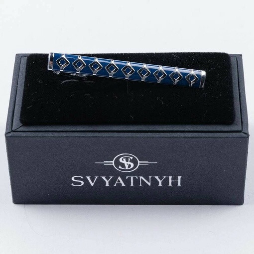 Кликните для увеличения изображения Аренда зажима с гравировкой и вставкой синего цвета для мужских костюмов